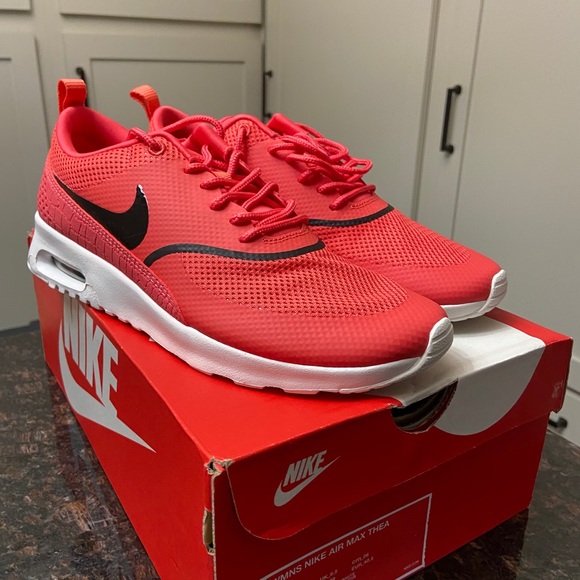 Nike Shoes - Ladies Nike shoes